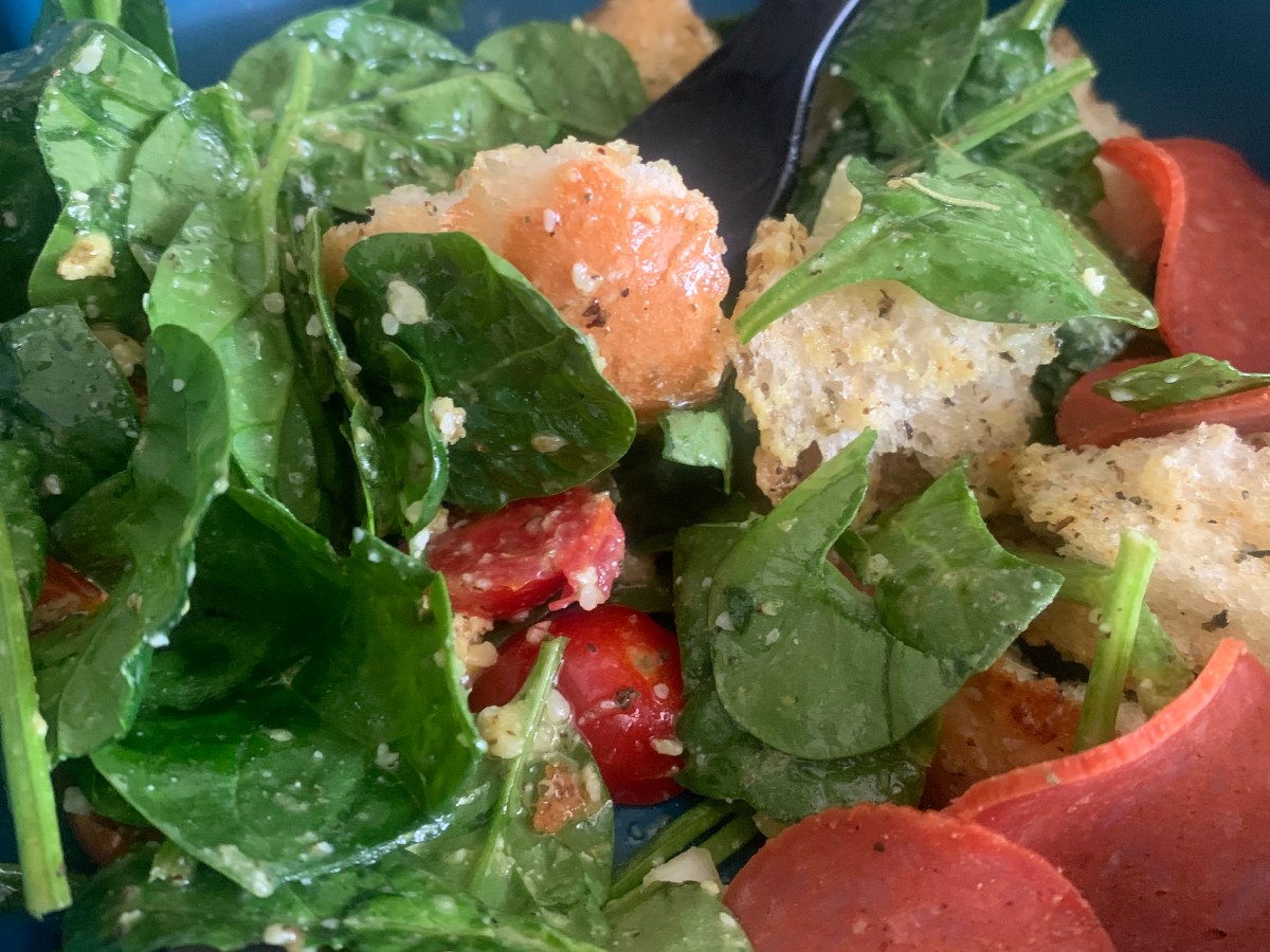 Keturah In The Kitchen: Spinach + Pepperoni&nbsp;Salad